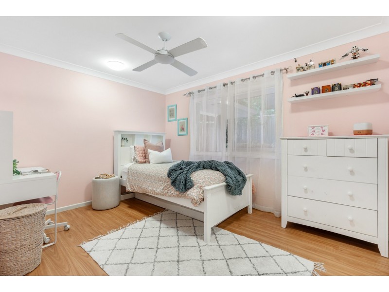 74 Dove Tree Crescent, Sinnamon Park QLD 4073