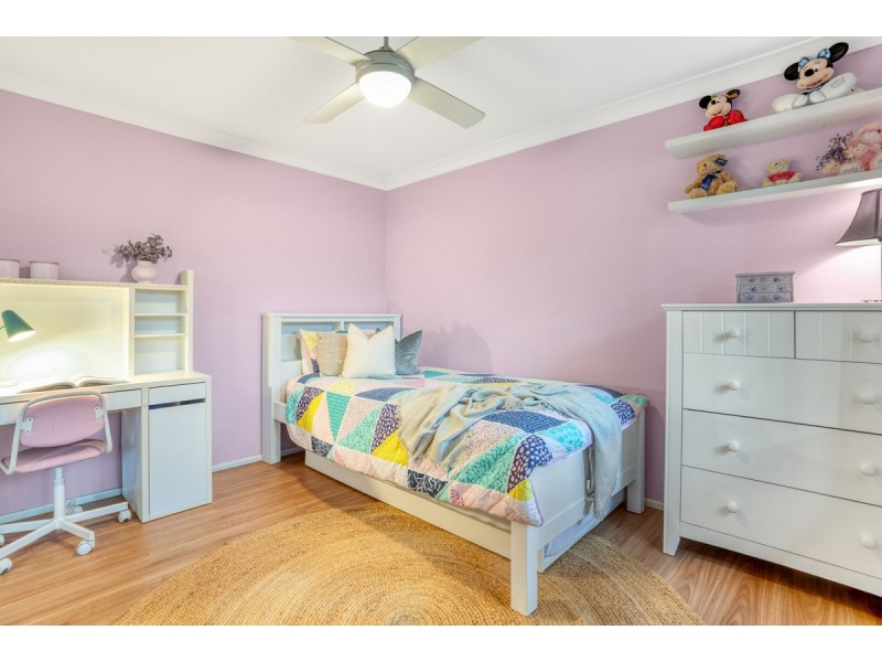 74 Dove Tree Crescent, Sinnamon Park QLD 4073