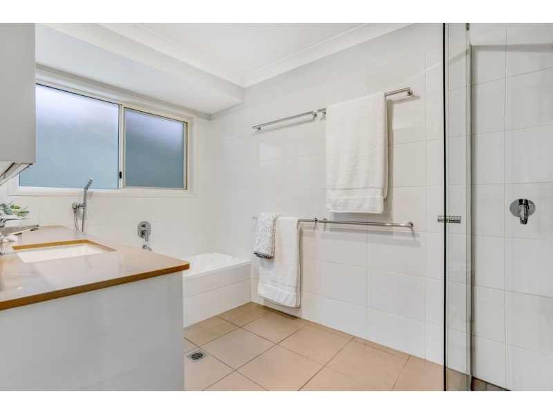 74 Dove Tree Crescent, Sinnamon Park QLD 4073