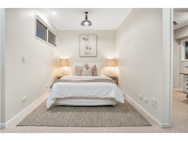 74 Dove Tree Crescent, Sinnamon Park QLD 4073