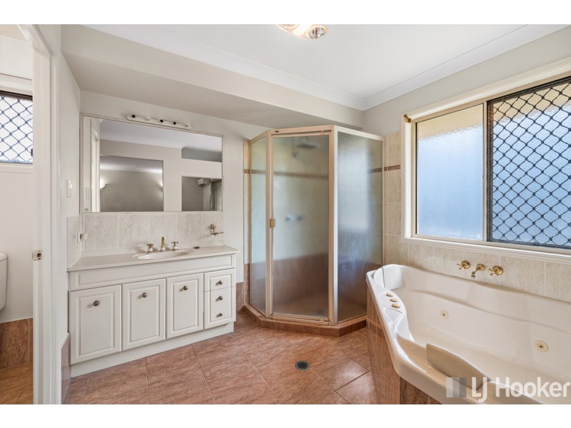 10 Lomond Place, Victoria Point QLD 4165