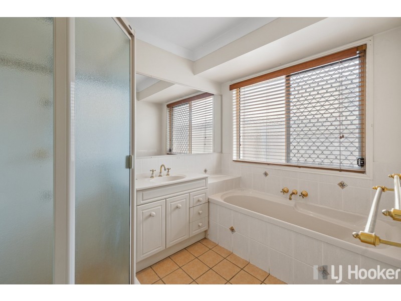 10 Lomond Place, Victoria Point QLD 4165