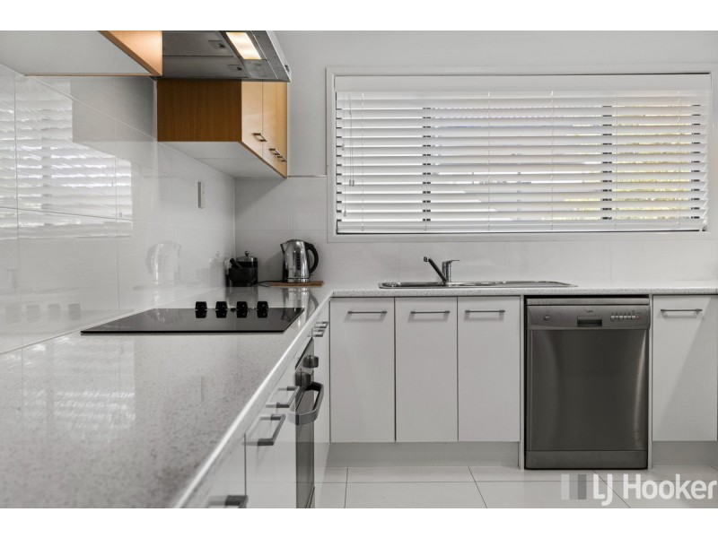 18 Paranka Drive South, Cleveland QLD 4163