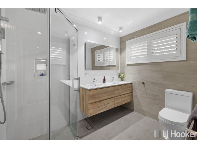 18 Paranka Drive South, Cleveland QLD 4163