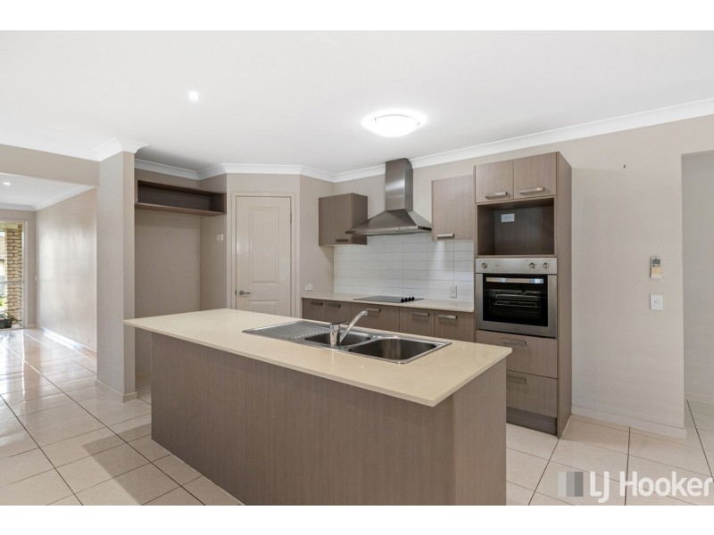 5 Pentecost Place, Redland Bay QLD 4165