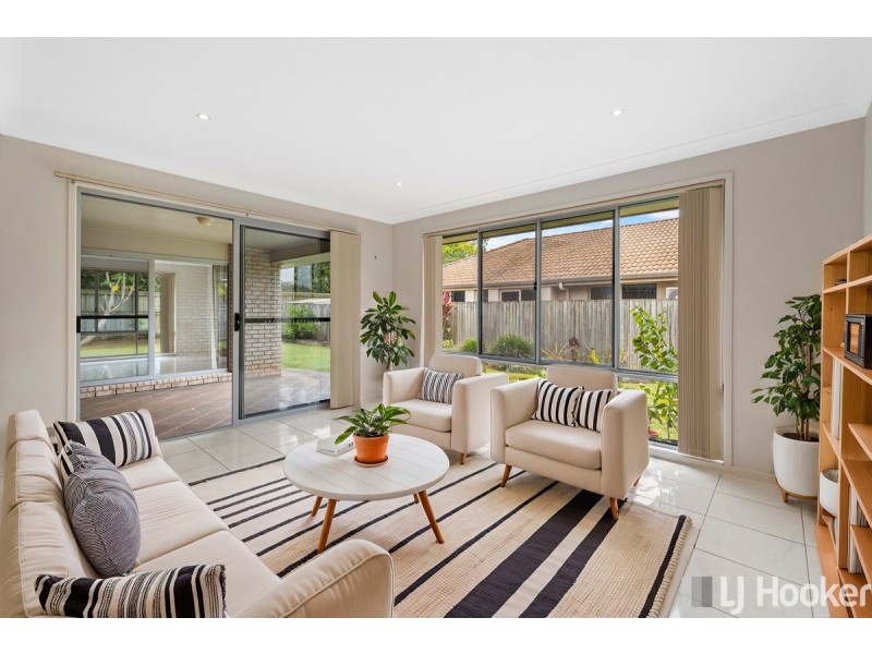 5 Pentecost Place, Redland Bay QLD 4165