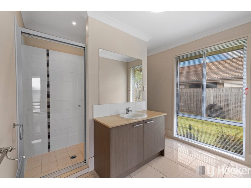 5 Pentecost Place, Redland Bay QLD 4165