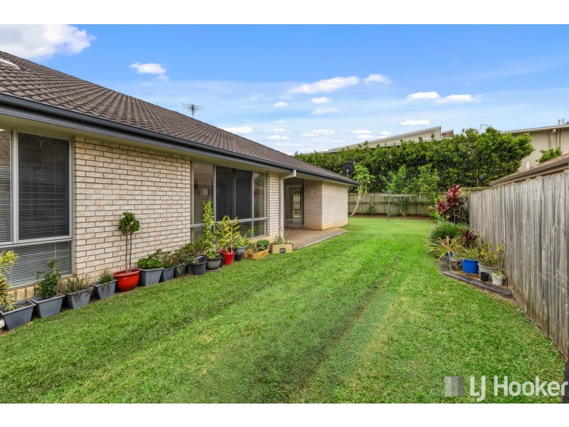 5 Pentecost Place, Redland Bay QLD 4165