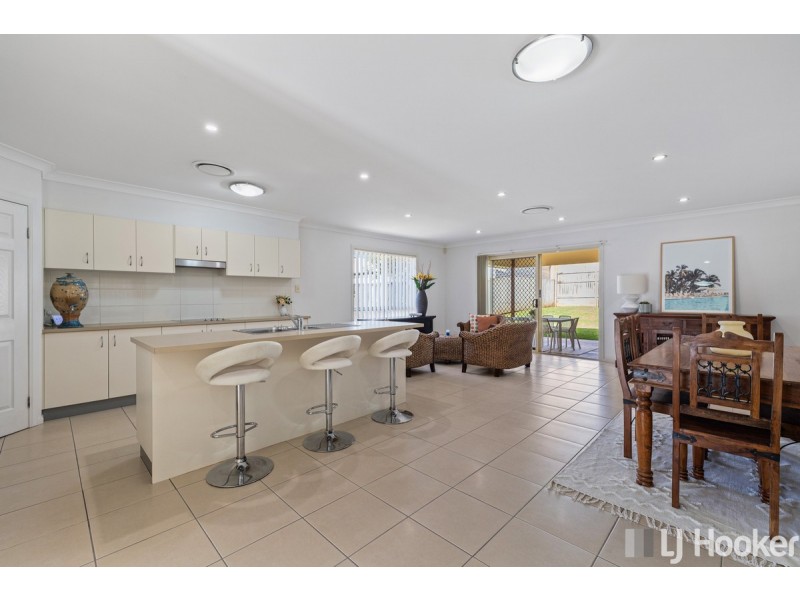 4 Shearwater Street, Cleveland QLD 4163