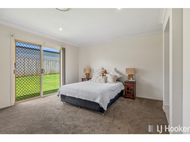 4 Shearwater Street, Cleveland QLD 4163