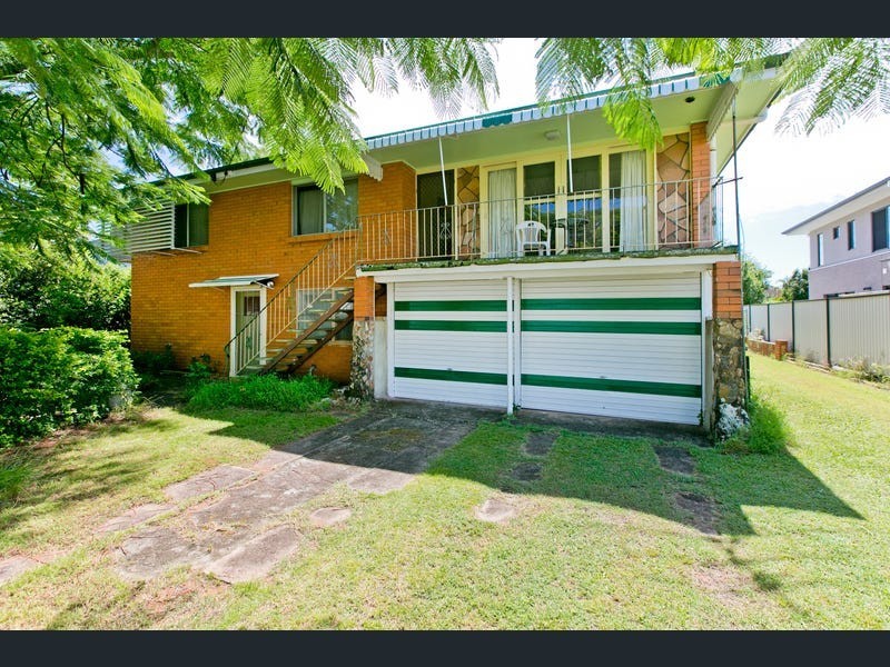 13 Moore Street, Victoria Point QLD 4165