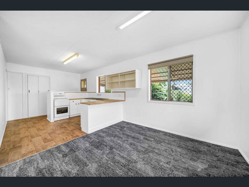 13 Moore Street, Victoria Point QLD 4165