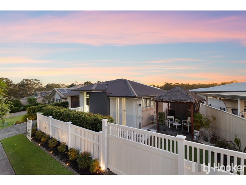 5 Lancaster Circuit, Redland Bay QLD 4165