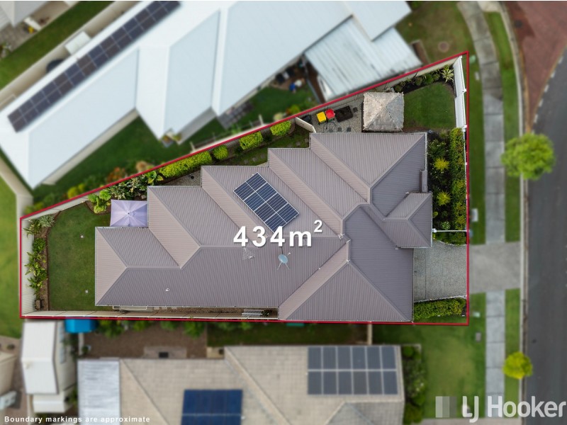 5 Lancaster Circuit, Redland Bay QLD 4165