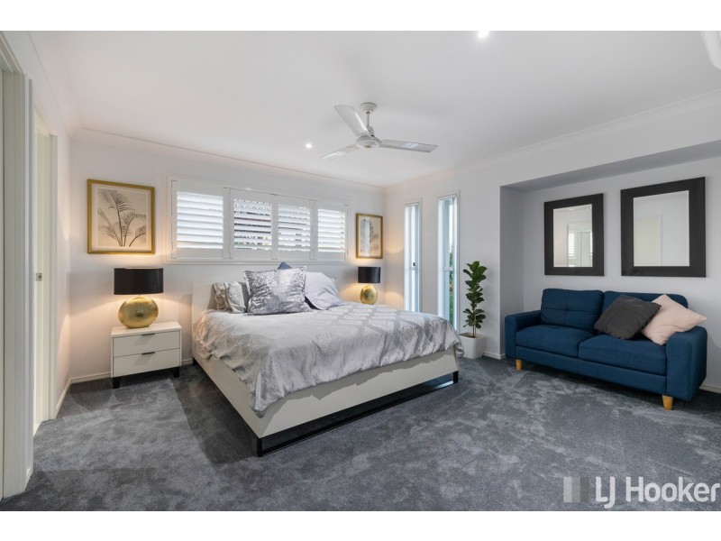 5 Lancaster Circuit, Redland Bay QLD 4165
