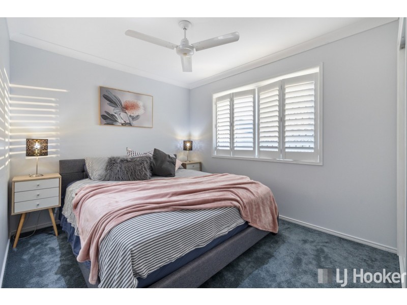 5 Lancaster Circuit, Redland Bay QLD 4165