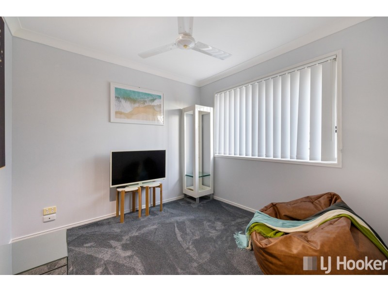 5 Lancaster Circuit, Redland Bay QLD 4165
