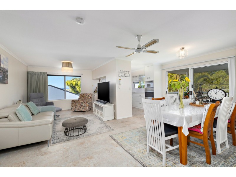 8/12 Queen Street, Cleveland QLD 4163