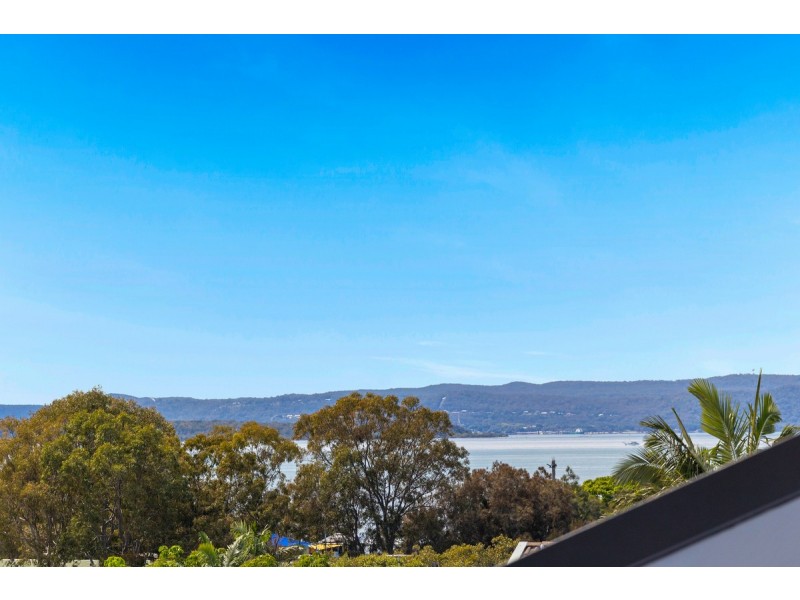 8/12 Queen Street, Cleveland QLD 4163