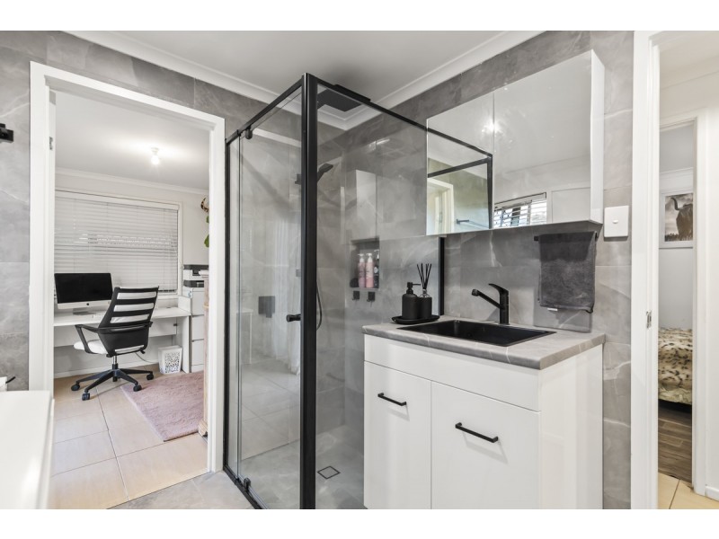 30 Ogilvie Street, Alexandra Hills QLD 4161