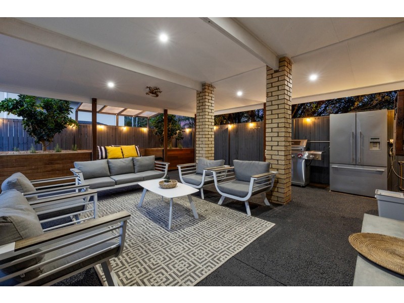 55 Spinnaker Circuit, Redland Bay QLD 4165