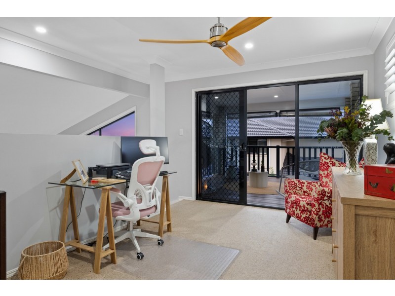55 Spinnaker Circuit, Redland Bay QLD 4165