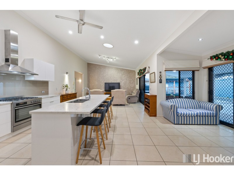 16 Reef Street, Thornlands QLD 4164