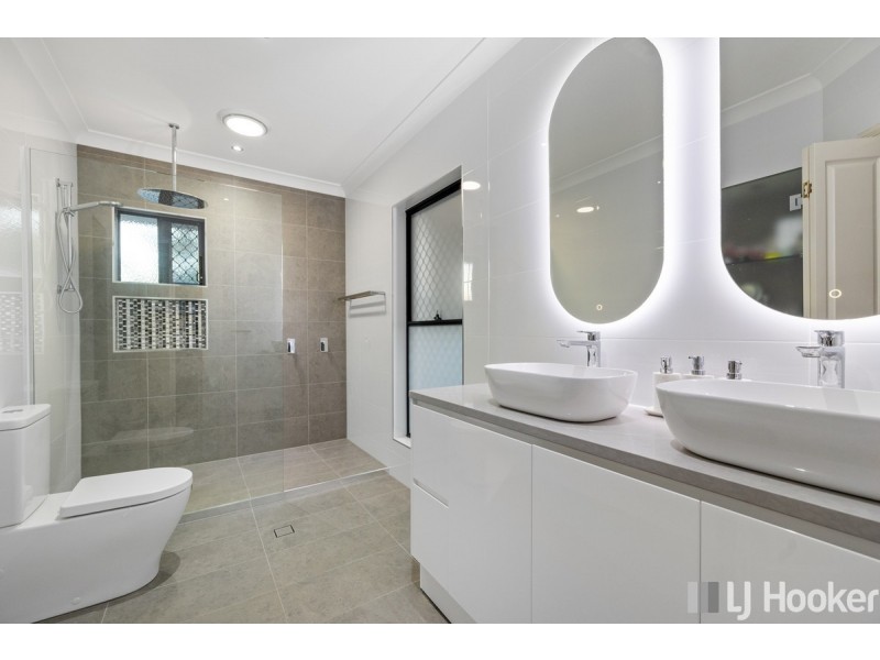 16 Reef Street, Thornlands QLD 4164