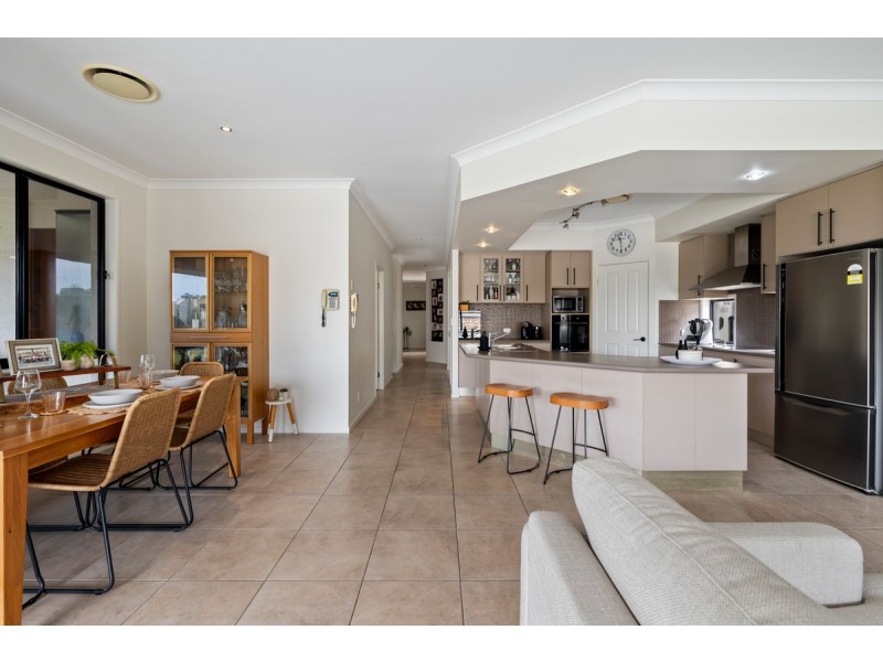 27 Gretchen Circuit, Thornlands QLD 4164