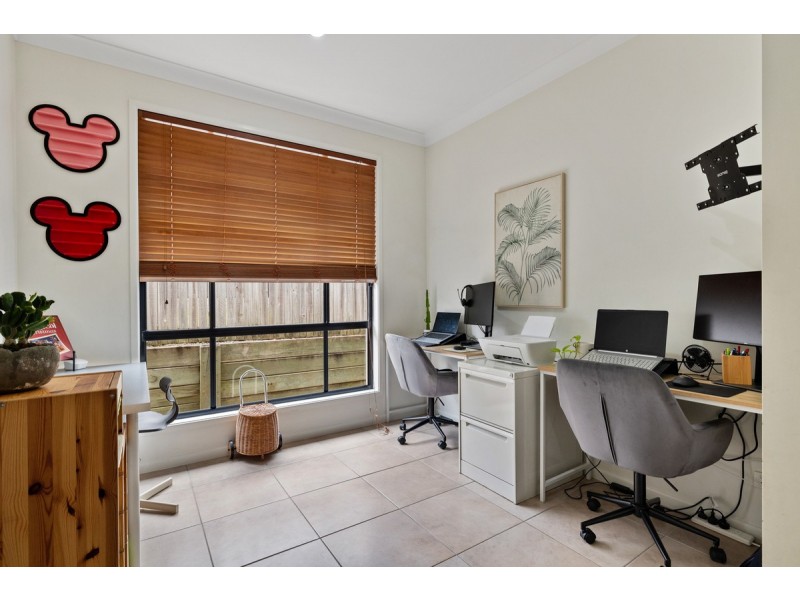 27 Gretchen Circuit, Thornlands QLD 4164