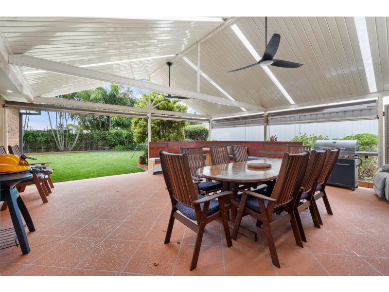 11 Minetta Street, Victoria Point QLD 4165