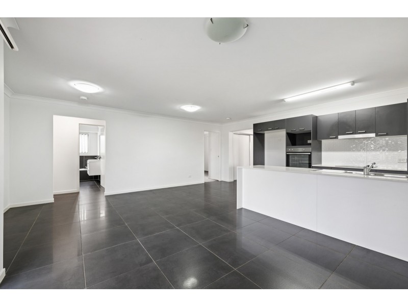 59 Bankswood Drive, Redland Bay QLD 4165