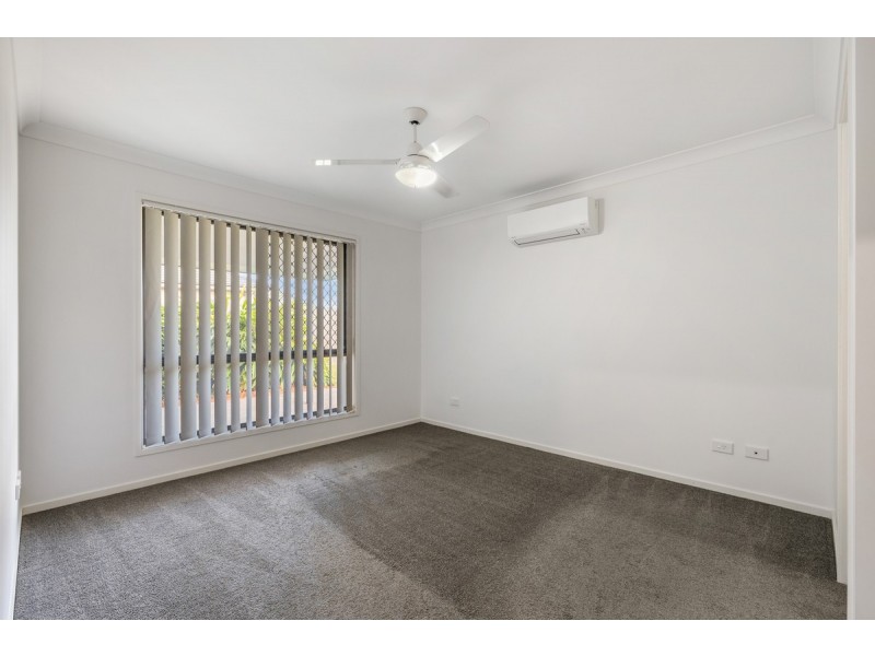 59 Bankswood Drive, Redland Bay QLD 4165