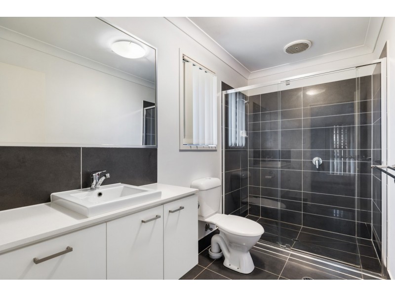 59 Bankswood Drive, Redland Bay QLD 4165