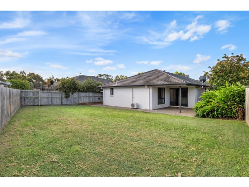 59 Bankswood Drive, Redland Bay QLD 4165