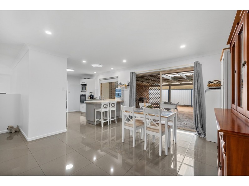 14 Schmidt Street, Victoria Point QLD 4165