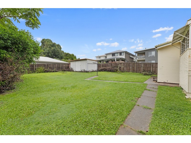 5 Claymeade Street, Wynnum QLD 4178