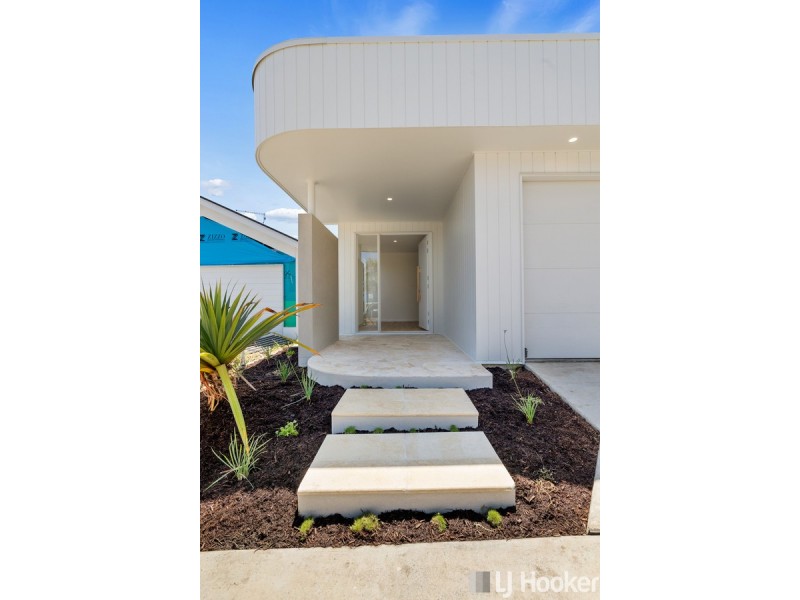 12C Burkett Crescent, Victoria Point QLD 4165