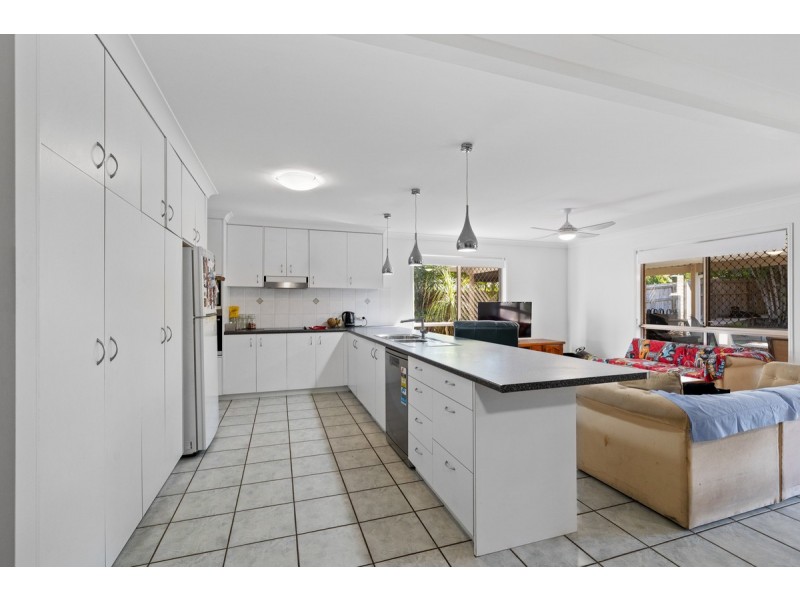 25 Lawn Terrace, Capalaba QLD 4157