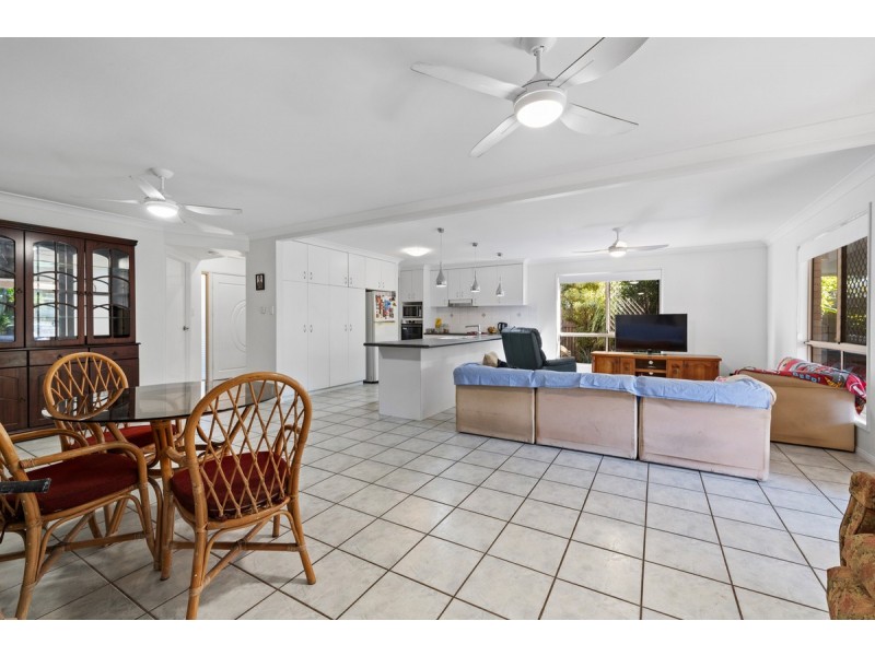 25 Lawn Terrace, Capalaba QLD 4157