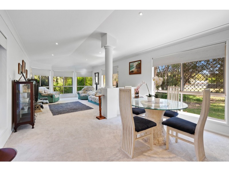 25 Lawn Terrace, Capalaba QLD 4157