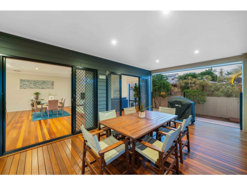 17 Riseborough Terrace, Cleveland QLD 4163