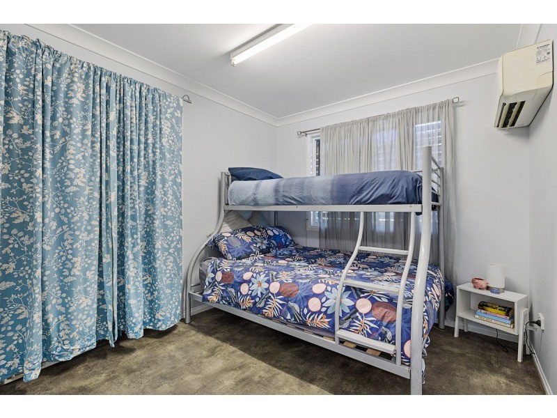 10 Welsby Street, Dunwich QLD 4183