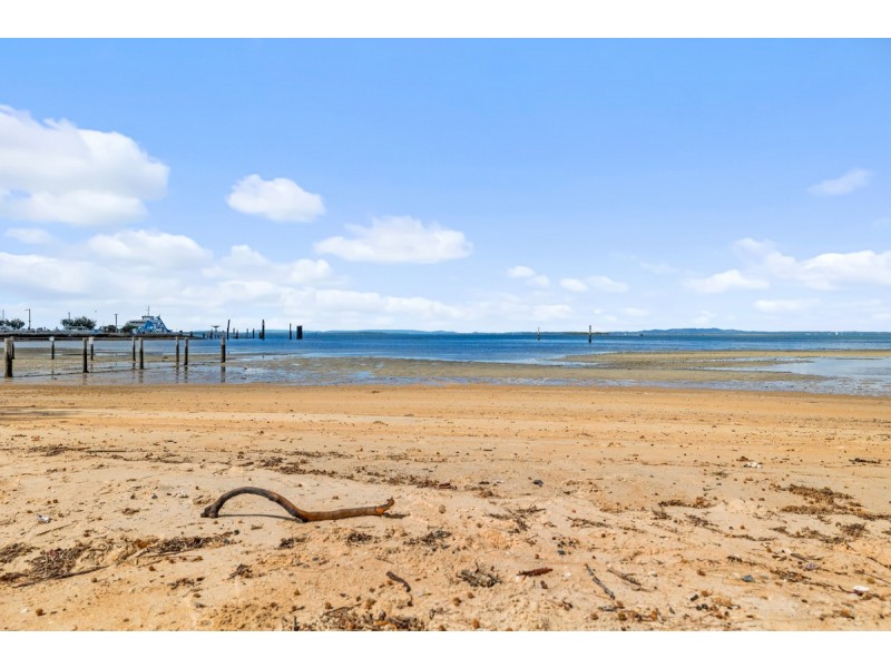 10 Welsby Street, Dunwich QLD 4183