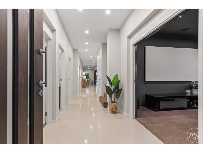 13 Kinsail Court, Raby Bay QLD 4163