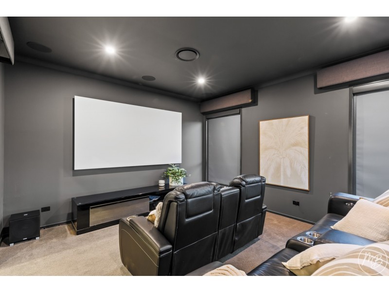 13 Kinsail Court, Raby Bay QLD 4163