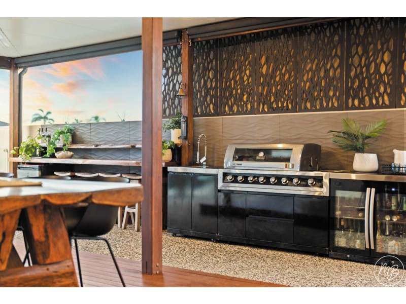 13 Kinsail Court, Raby Bay QLD 4163