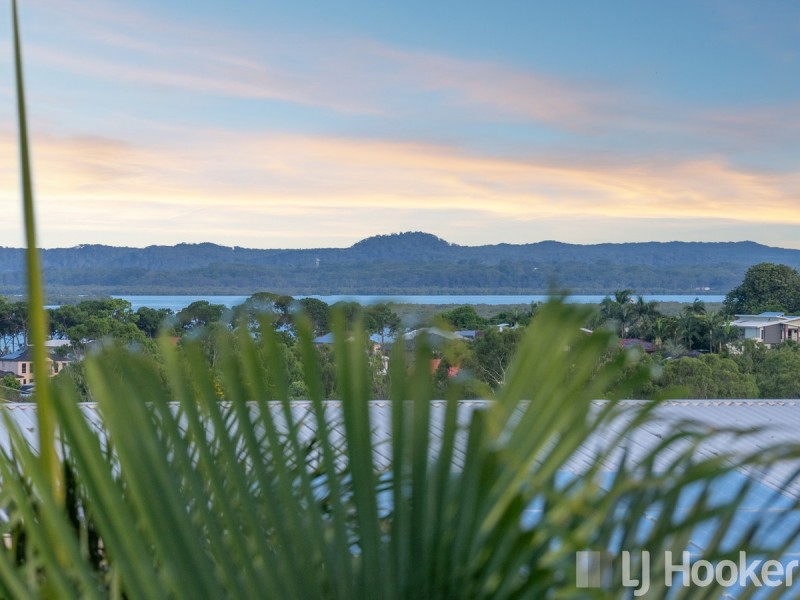 11 Melrose Court, Redland Bay QLD 4165