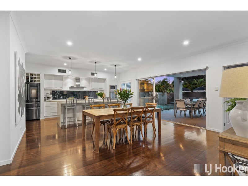 11 Melrose Court, Redland Bay QLD 4165