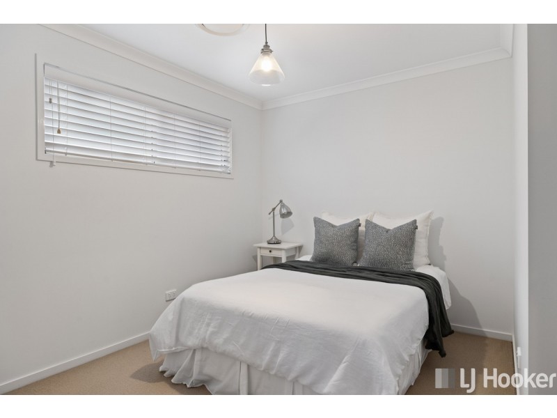 11 Melrose Court, Redland Bay QLD 4165